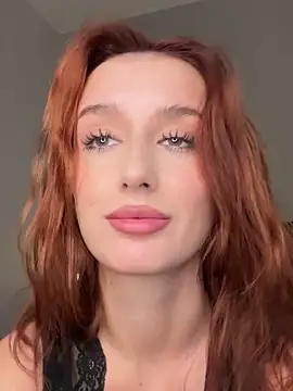 Snapshot of OmeliaDior chatting on 18, 9, 2025 OmeliaDior online show from 18, 9, 2025