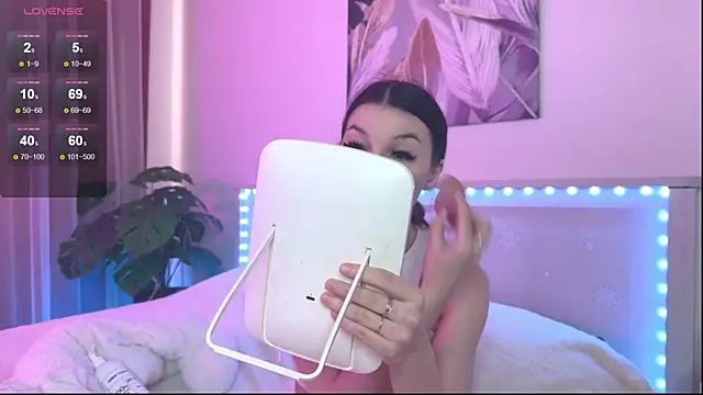 Veronica leal online show from 22, 4, 2026