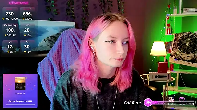 Snapshot of _HelenCarter chatting on 21, 11, 2025 HelenCarter online show from 21, 11, 2025