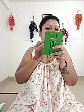 YOUR LOVELY-40 online show from 11, 11, 2025