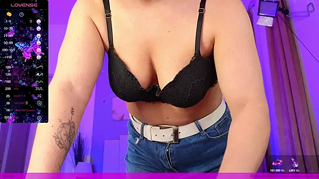 EVAshinyGIRL online show from 27, 12, 2024