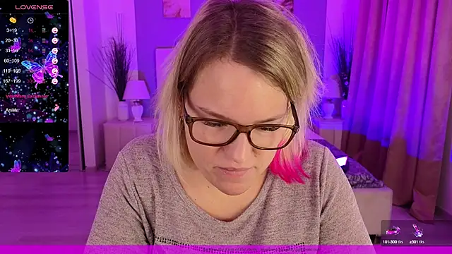 EVAshinyGIRL online show from 14, 1, 2025