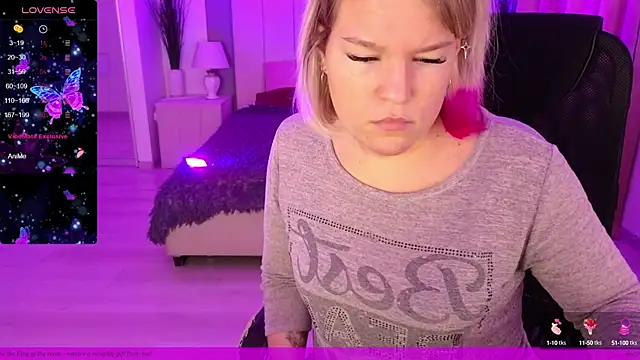 EVAshinyGIRL online show from 24, 1, 2025