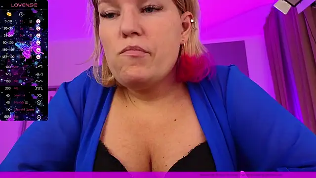 EVAshinyGIRL online show from 31, 1, 2025