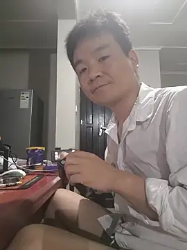 Snapshot of kisstoyousoon2024 chatting on 6, 11, 2025 kisstoyousoon2024 online show from 6, 11, 2025