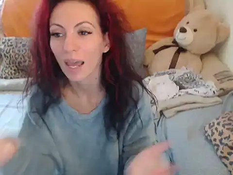 Snapshot of Emmatoo chatting on 30, 9, 2025 Emmatoo online show from 30, 9, 2025