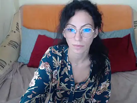 Snapshot of Emmatoo chatting on 3, 11, 2025 Emmatoo online show from 3, 11, 2025