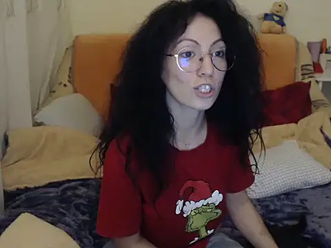 Snapshot of Emmatoo chatting on 23, 11, 2025 Emmatoo online show from 23, 11, 2025