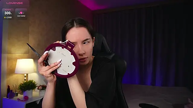 Amely Young online show from 22, 12, 2024