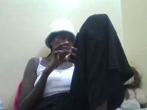 Snapshot of Pretty_ellahh chatting on 6, 2, 2025 Pretty ellahh online show from 6, 2, 2025