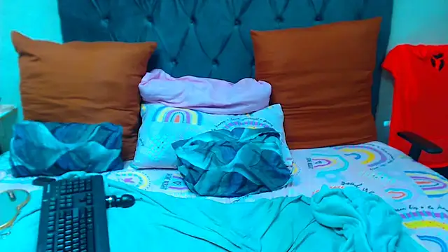 Snapshot of SAVAGExBOO chatting on 15, 2, 2025 SAVAGExBOO online show from 15, 2, 2025