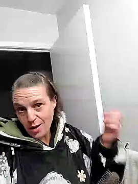 Snapshot of Edgeofinsanity chatting on 1, 12, 2024 Edgeofinsanity online show from 1, 12, 2024