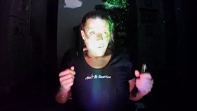 Snapshot of Edgeofinsanity chatting on 2, 12, 2024 Edgeofinsanity online show from 2, 12, 2024