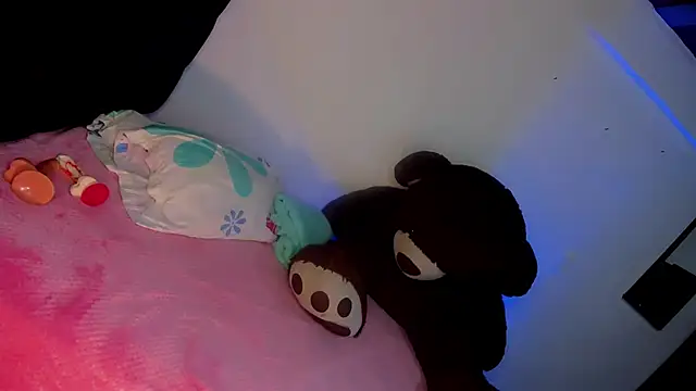 Maryonthemoon online show from 14, 2, 2025