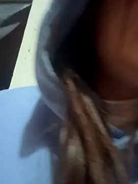 Snapshot of Hellen_111 chatting on 5, 12, 2025 Hellen 111 online show from 5, 12, 2025