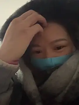 Snapshot of Hellen_111 chatting on 18, 12, 2025 Hellen 111 online show from 18, 12, 2025