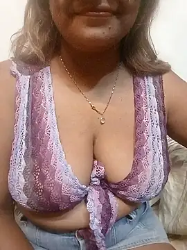 Snapshot of Shaali_Ang chatting on 18, 7, 2026 Shaali Ang online show from 18, 7, 2026