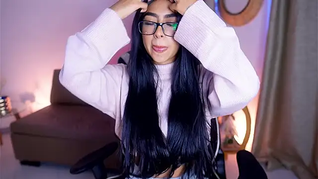 Snapshot of Sara_albrecht chatting on 20, 12, 2024 Sara albrecht online show from 20, 12, 2024