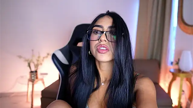 Snapshot of Sara_albrecht chatting on 30, 12, 2024 Sara albrecht online show from 30, 12, 2024