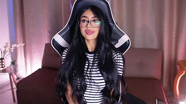 Snapshot of Sara_albrecht chatting on 31, 1, 2025 Sara albrecht online show from 31, 1, 2025