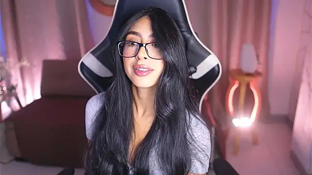 Snapshot of Sara_albrecht chatting on 1, 2, 2025 Sara albrecht online show from 1, 2, 2025