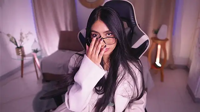 Snapshot of Sara_albrecht chatting on 11, 2, 2025 Sara albrecht online show from 11, 2, 2025