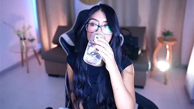 Snapshot of Sara_albrecht chatting on 6, 3, 2025 Sara albrecht online show from 6, 3, 2025