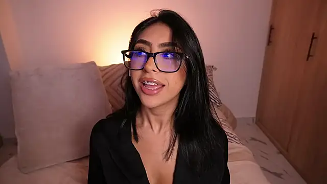 Snapshot of Sara_albrecht chatting on 29, 10, 2025 Sara albrecht online show from 29, 10, 2025