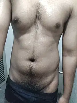 hottboy 39 online show from 10, 5, 2026