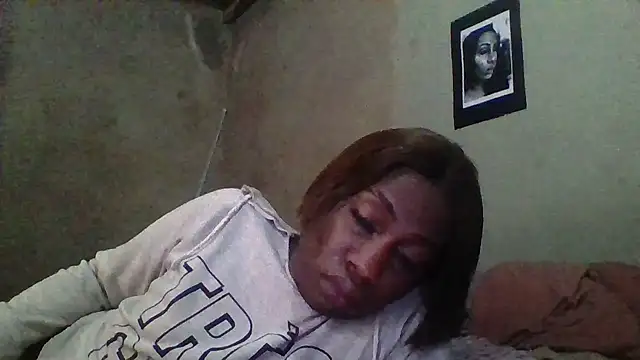 Snapshot of Moorella1 chatting on 6, 10, 2025 Moorella1 online show from 6, 10, 2025