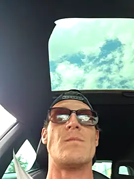 Snapshot of TheSouthernKing chatting on 11, 1, 2026 TheSouthernKing online show from 11, 1, 2026