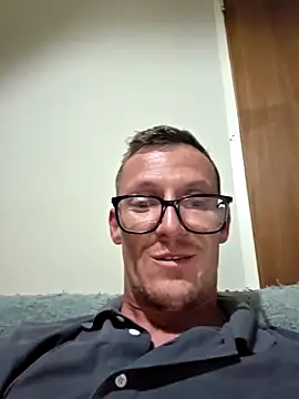 Snapshot of TheSouthernKing chatting on 2, 2, 2026 TheSouthernKing online show from 2, 2, 2026