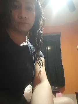 miicheele32 online show from 2, 1, 2025