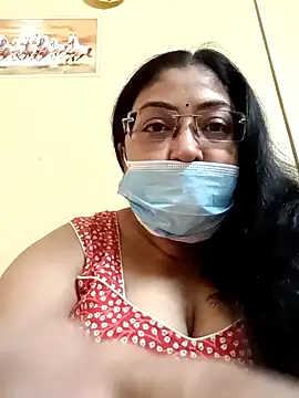 Snapshot of LAVERNIYA_ chatting on 8, 12, 2024 LAVERNIYA  online show from 8, 12, 2024