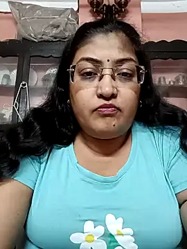 Snapshot of LAVERNIYA_ chatting on 18, 12, 2024 LAVERNIYA  online show from 18, 12, 2024
