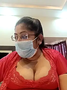 Snapshot of LAVERNIYA_ chatting on 2, 1, 2025 LAVERNIYA  online show from 2, 1, 2025