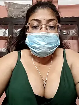 Snapshot of LAVERNIYA_ chatting on 28, 2, 2025 LAVERNIYA  online show from 28, 2, 2025