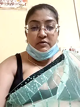 Snapshot of LAVERNIYA_ chatting on 2, 3, 2025 LAVERNIYA  online show from 2, 3, 2025