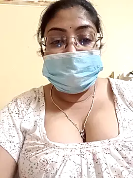 Snapshot of LAVERNIYA_ chatting on 5, 3, 2025 LAVERNIYA  online show from 5, 3, 2025