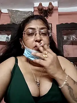 Snapshot of LAVERNIYA_ chatting on 11, 3, 2025 LAVERNIYA  online show from 11, 3, 2025