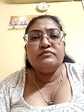 Snapshot of LAVERNIYA_ chatting on 18, 3, 2025 LAVERNIYA  online show from 18, 3, 2025