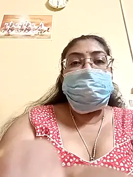 Snapshot of LAVERNIYA_ chatting on 19, 3, 2025 LAVERNIYA  online show from 19, 3, 2025