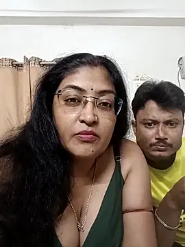 Snapshot of LAVERNIYA_ chatting on 18, 9, 2025 LAVERNIYA  online show from 18, 9, 2025