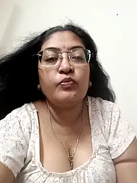 Snapshot of LAVERNIYA_ chatting on 19, 9, 2025 LAVERNIYA  online show from 19, 9, 2025