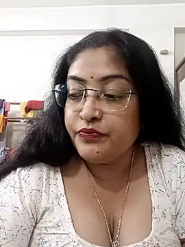 Snapshot of LAVERNIYA_ chatting on 23, 9, 2025 LAVERNIYA  online show from 23, 9, 2025