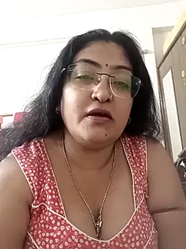 Snapshot of LAVERNIYA_ chatting on 24, 9, 2025 LAVERNIYA  online show from 24, 9, 2025