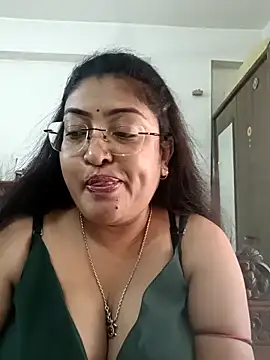 Snapshot of LAVERNIYA_ chatting on 25, 9, 2025 LAVERNIYA  online show from 25, 9, 2025