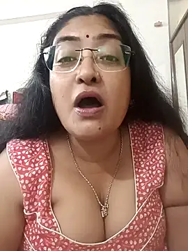 Snapshot of LAVERNIYA_ chatting on 17, 10, 2025 LAVERNIYA  online show from 17, 10, 2025
