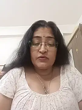 Snapshot of LAVERNIYA_ chatting on 24, 10, 2025 LAVERNIYA  online show from 24, 10, 2025