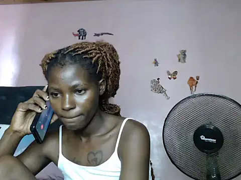 TrishaKalid online show from 22, 3, 2025